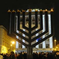 Rome-Menorah.jpg